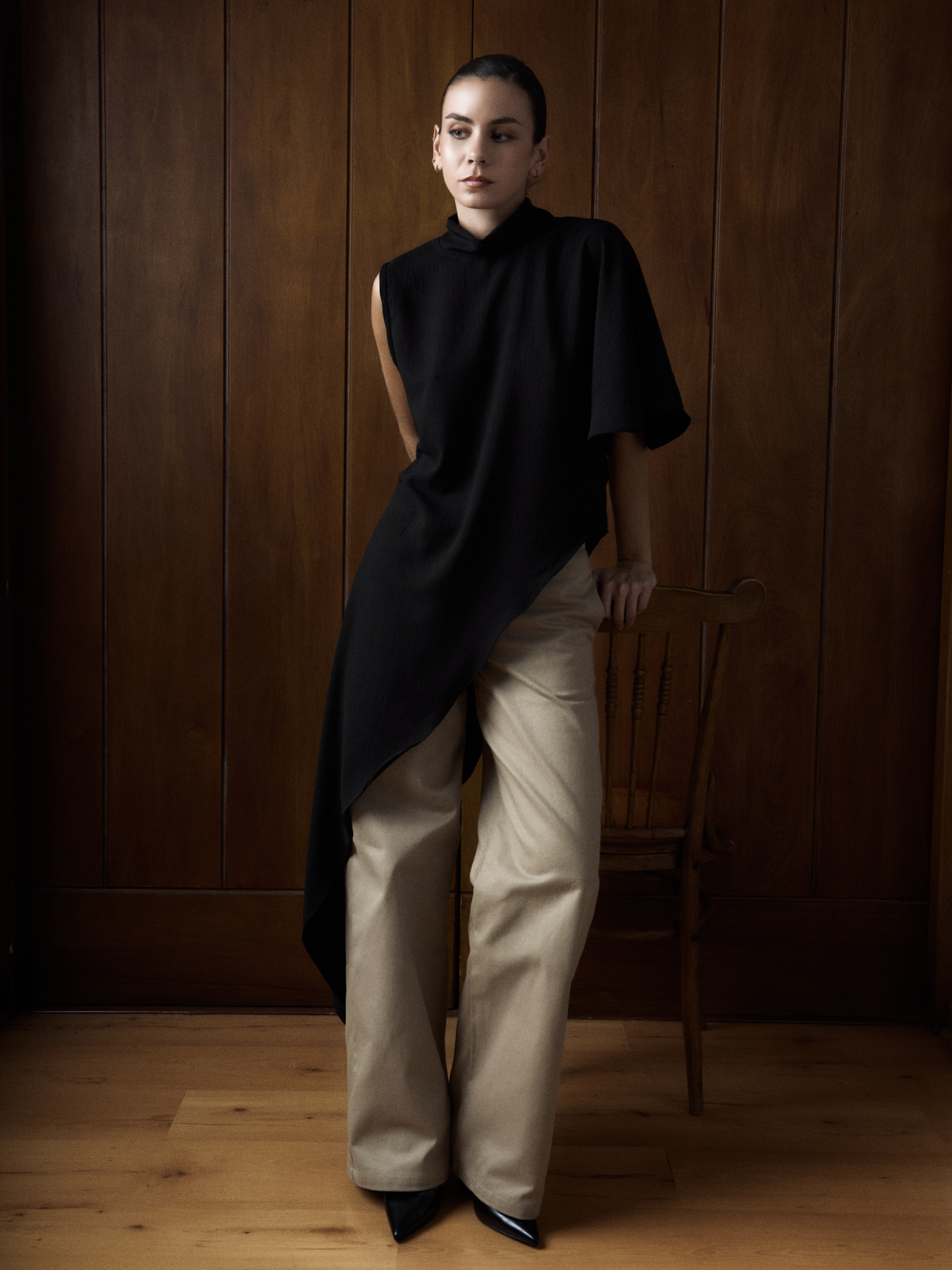 Polera Asimétrica 123 - Negro